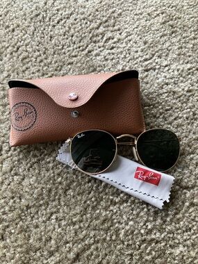 Ray-Ban Round Metal Sunglasses